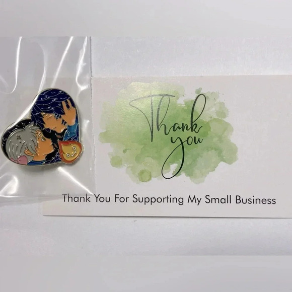 Studio Ghibli - Howl’s Moving Castle - Sophie & Howl Heart Pin ❤️🩹🏰 - Picture 5 of 5